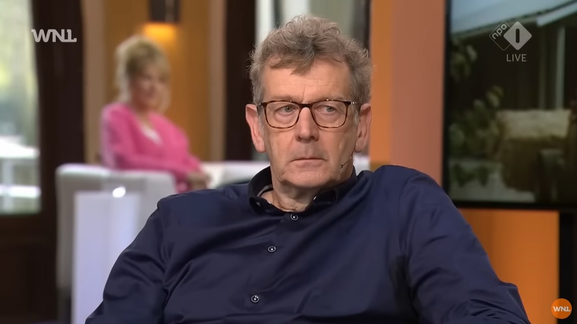 Natuurkundige Arnout Jaspers <a href="/Focusscience1/">Arnout Jaspers</a>  schrijver van de absolute #1 besteller 'De Stikstoffuik' #stikstoffuik gaat de hele maand juni 2023 op tournee door Nederland. Zalen, boekhandels en clubs. Organisatoren? boekingen<a href="/blauwburgwal/">Uitgeverij Blauwburgwal</a>.nl @blauwburgwal wyniasweek.nl/winkel