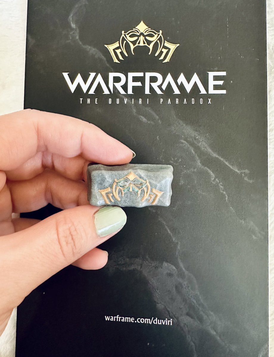 UrLuckyClover7's tweet photo. Thank you so much @PlayWarframe &amp; @HyperX for the gifts!💚🍀

I cannot wait for the launch of The Duviri Paradox on April 26th!!!! https://t.co/0m1PdnC5jj