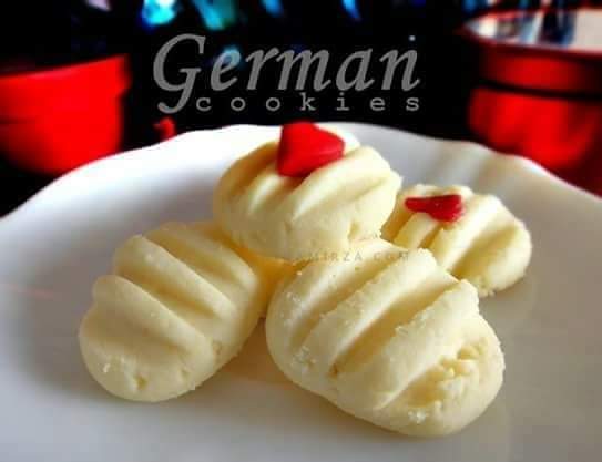 Nina2Mirza's tweet photo. 𝘽𝙞𝙨𝙠𝙪𝙩 𝙍𝙖𝙮𝙖 𝙩𝙚𝙧𝙥𝙖𝙡𝙞𝙣𝙜 𝙨𝙚𝙣𝙖𝙣𝙜 𝙗𝙪𝙖𝙩!

GERMAN COOKIES 
Kos murah hanya 4 bahan je

resepi lengkap ⬇️⬇️⬇️ https://t.co/rYRnqc1JTz

Sedap! Masuk mulut je magic hilang sebab cair dalam mulut

#NinaMirza 
#biskutRaya #GermanCookies   
#ResepiMudah https://t.co/UEMx3cyfvi