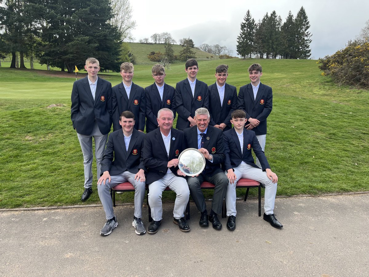 Lancashiregolf's tweet photo. A fantastic performance from the ⁦@Lancashiregolf⁩ boys team who have retained the 4 Counties Junior Team Tournament played ⁦@bridgnorthgc⁩ Victory was sealed with a comprehensive 6-1 win over Notts. Well played boys, a great start to the season 👊🌹🏆 https://t.co/Ibur7UsyOA