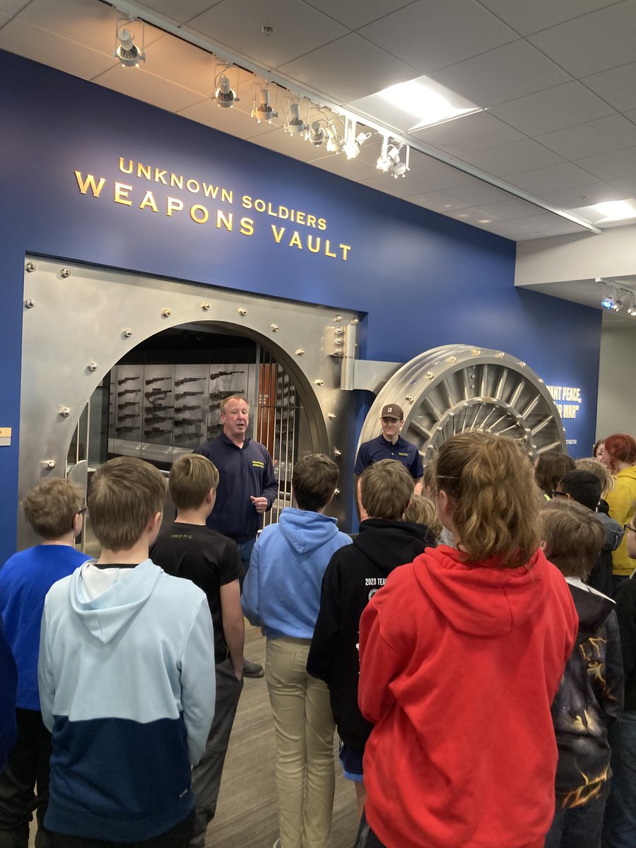 LMS_AP22's tweet photo. LMS 6th graders visited with museum curator Rae Whitley of the Dubois Museum of Military Vehicles about the United States' involvement in World War II.  Our students loved their professional exhibit displays and incredible war stories of bravery and sacrifice! https://t.co/BcvPZB1OHA