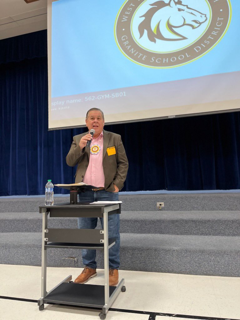 shoshonelder's tweet photo. Spent the morning with the 7th/8th graders at West Lake STEM Junior High. Great kids….they give me hope🙏❤️ https://t.co/asRrQoqjx8