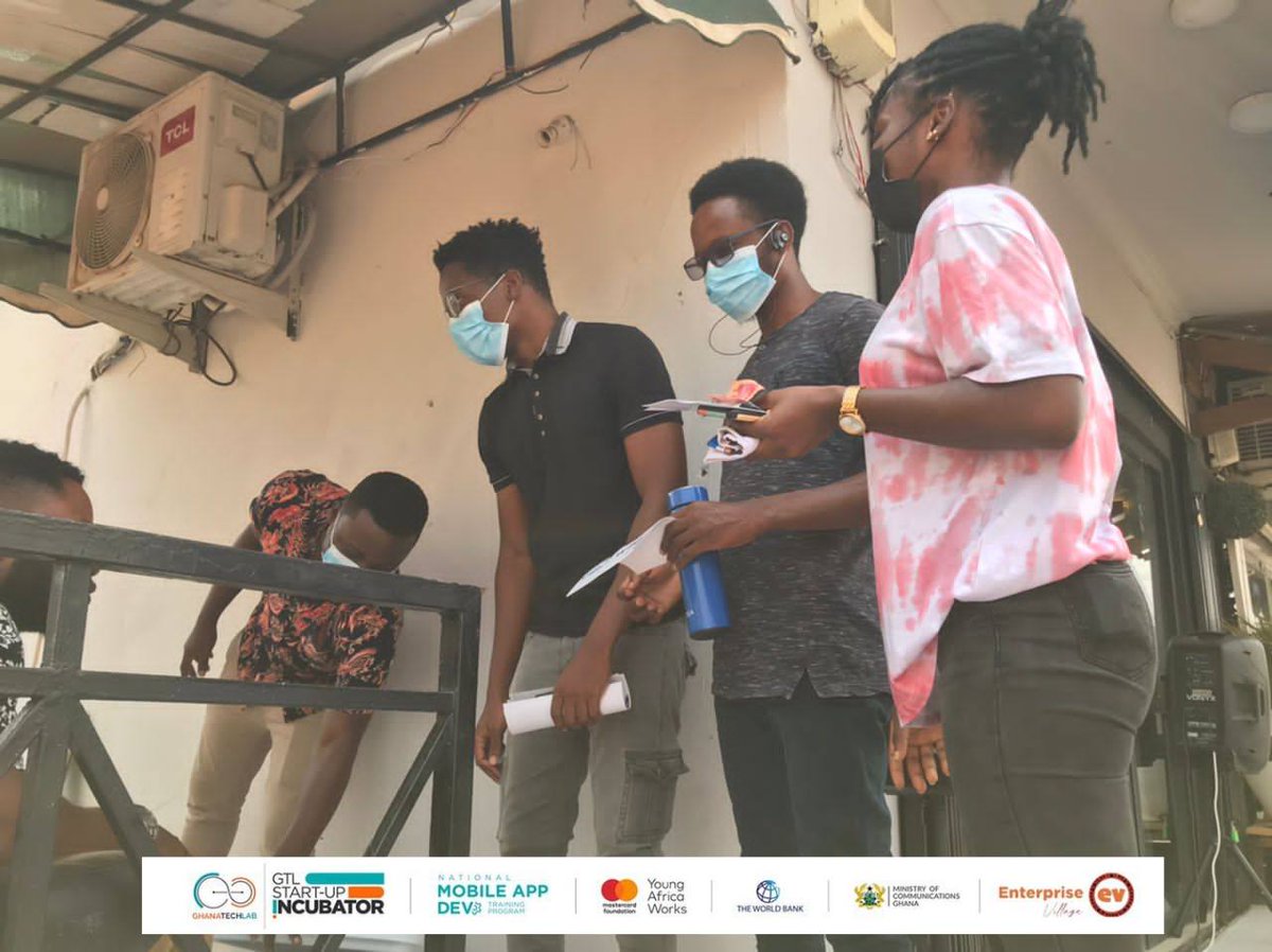 EVhubaccra's tweet photo. #ThrowbackThursday
The trainees under the PasE digital skills training for mobile app development with Ghana Tech Lab embarked on an entrepreneur's hustle to gain a sense of what it is like to be an entrepreneur. It was an insightful experience! #evimpact #hustle #AutoGPT https://t.co/T2nPvQ00o5