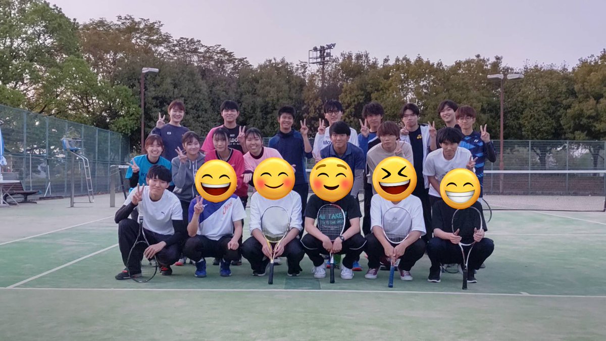 nmu_soft_tennis's tweet photo. 勧誘2日目ありがとうございました！
今日は5人の新入生が遊びに来てくれました💫
みんなでテニスで盛り上がりました！🎾

まだまだ勧誘は続くので、興味のある新入生はLINEかDMまで！ https://t.co/VPerPV9AGs