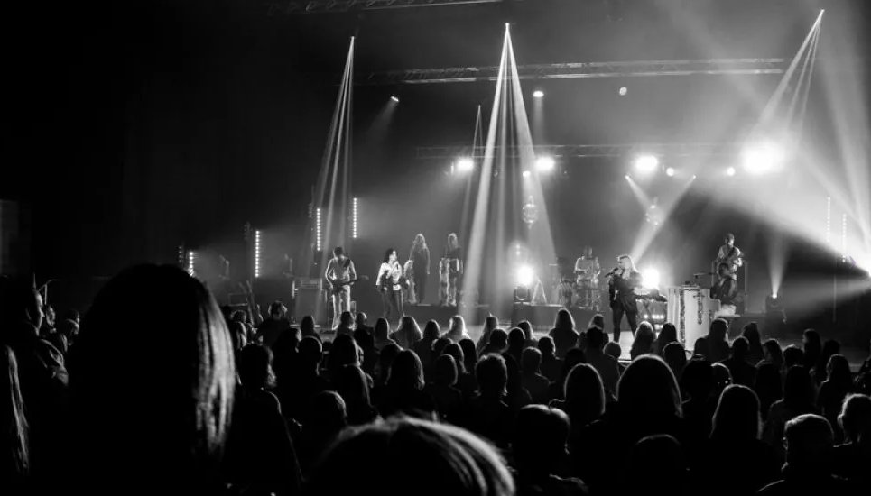 DarwenLTheatre's tweet photo. DUST OFF YOUR PLATFORMS, PUT ON YOUR FLARES AND COME ALONG AND ENJOY AN UNFORGETTABLE NIGHT WITH @abbamaniaLIVE 

🗓Sat 21 Oct 2023 / 7:30pm
👉https://t.co/lNDjKYgZE3 https://t.co/UfWHYah6ZW