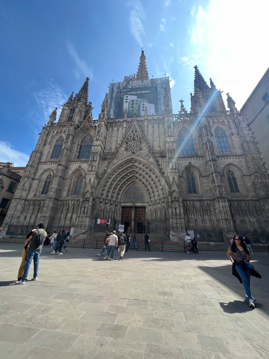 Ms_abenitez's tweet photo. Enjoying Barcelona 🇪🇸 #SpringBreak #travelphotography https://t.co/I4QyRLLMgt