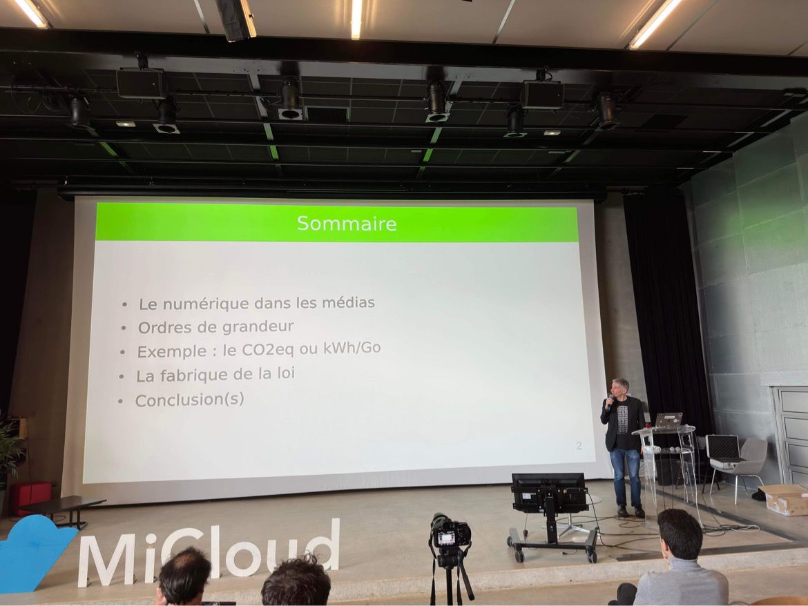 [#MiCloud]
💡Comment le #GitOps permet de dormir tranquille ?
💡Cloud et challenges de #securite 
💡Cloud et problématiques environnementales
💡Initiatives pour décarboner le #cloud 
➡️bit.ly/conf_MiNET_TSP
<a href="/IP_Paris_/">Institut Polytechnique de Paris</a> <a href="/OrnessTech/">ORNESS</a> <a href="/hackademint/">HackademINT</a> @imt_bs  @olberger @omartinot
