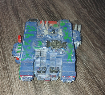 AlmostMeek's tweet photo. Sometimes you take a chance and try and rescue a model because the price is right. The pain was like a super thick blue, more in the replies

#WarhammerCommunity #wh40k #landraider
#badpaint #badlypainted #miniaturerescue #minirescue https://t.co/waXOSKPfWH