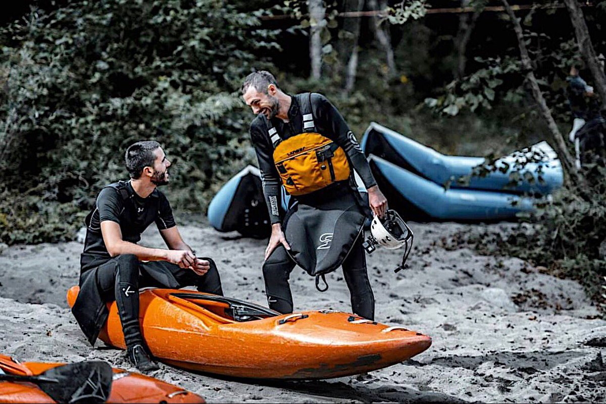 mneluxury's tweet image. Choose your adventure 🍀

✅ Grab ethno village and camp 🏕️ 

#Montenegro #campaing #river #tara #campus #wildbeauty #photography #adventure #vacation #ethnovillage