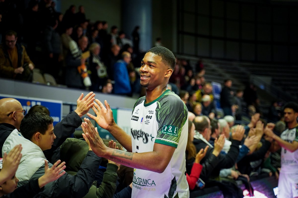 2⃣ matchs, 2⃣ victoires avec le maillot "𝐩𝐫𝐢𝐧𝐭𝐞𝐦𝐩𝐬" ! 🌴

Est-ce que l'on ne tenterait pas de remettre ça demain, pour la dernière rencontre en vert ? 👀

🎫 bit.ly/3zFZsqj

#GagnonsEnsemble 💫