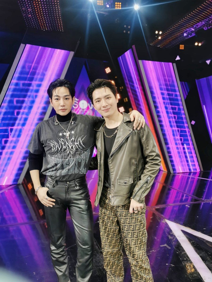 PeckPalitOfficial tweet media