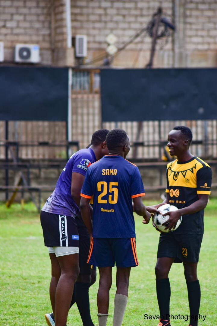 barbarians_fc's tweet photo. It’s Thursday!
Let’s throw it back to Tweny Tweny(2020)😅
Before the pandemic kube-d us badstyle🥲,
We had a great thing going🤞🏽👏🏿
What was your favorite highlight  in @thengoleague s2 @LegendsKla !?
#TBT
#COYB https://t.co/pK3pL2f25C