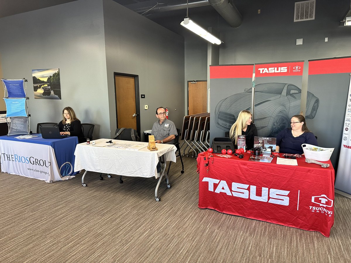WFSRuralCapJobs's tweet photo. LIVE NOW: @MakeItMovement: Build Your Future Hiring Events:
🚀 Launch your future in #manufacturing or #skilledtrades
💲 Explore #career + training pathways
📍 #Austin #Bastrop #RoundRockTX #SanMarcosTX
📱 https://t.co/u6jX2SkIo8
#jobfair #MakeitMovement https://t.co/KSZycZdMTF