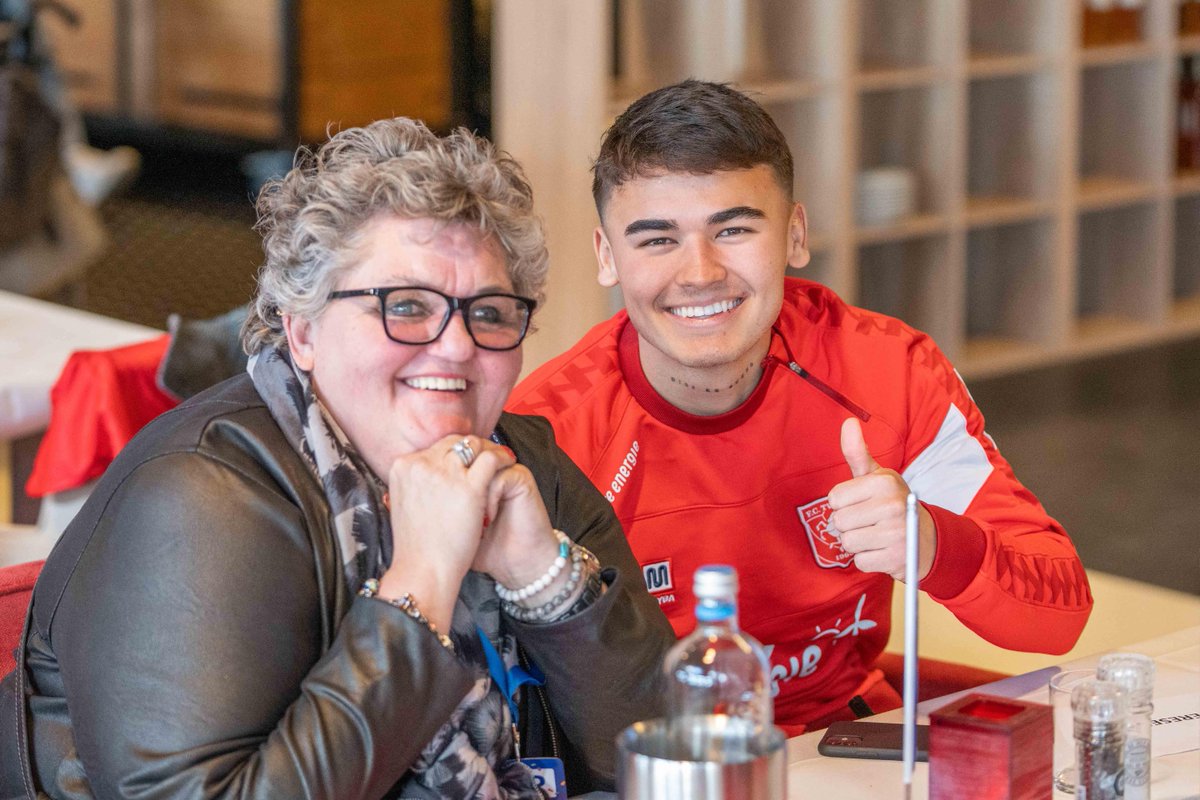 FC Twente tweet media