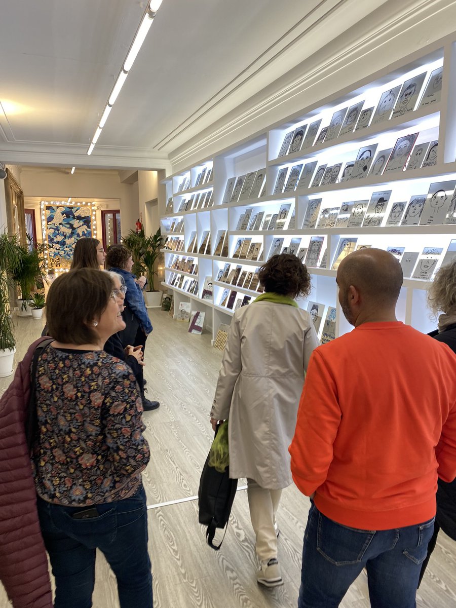 art_educ's tweet photo. Sempre és un plaer compartir experiències, coneixements i percepcions amb la @FundacioCarulla i el Jurat #Baldiris … És un luxe comptar amb una comunitat d’aprenentatge que acull i nodreix #PremisBaldirisReixac2023 #ElsBaldiris2023 #Mutare #LaCulturaTransforma #art #cultura #edu https://t.co/MiNw2uzzDV