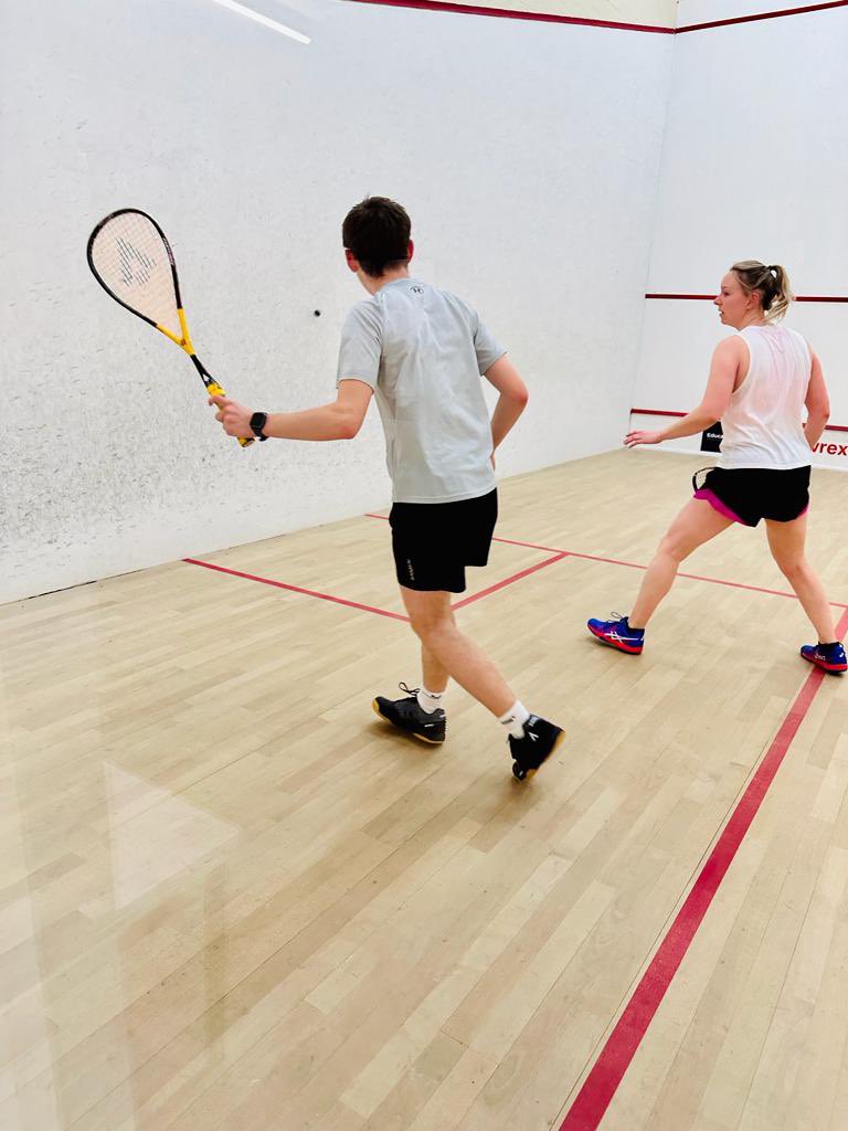 wxmbrymbosquash's tweet photo. Wrexham junior Ethan Willis prepping for his upcoming Wales cap at the 5 Nations with @hannahd183 🏴󠁧󠁢󠁷󠁬󠁳󠁿 Featuring @cmawillis taking care of Harper 😂 https://t.co/NiwbksDe5B