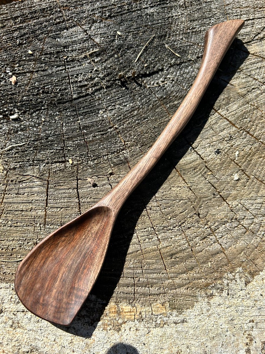 PhilGargan's tweet image. When I carve a spoon I have no idea what shape it will finish as. They just sort of happen organically as the wood “ talks “ to me. This one feels just perfect. #handcarved #blackwalnut #cookingspoon #creating #useful #kitchenware