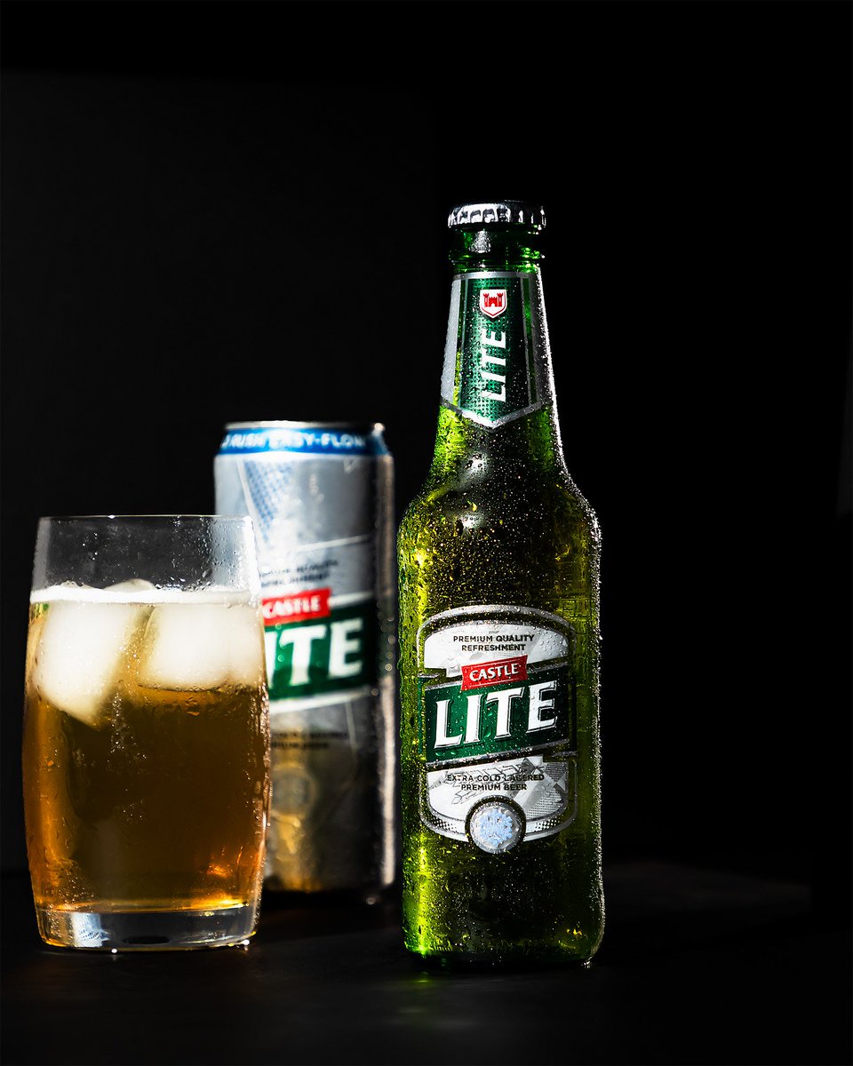 king2lare's tweet photo. 😍 DRINKS PHOTOGRAPHY 🔥

📷 : @king2lare_photography 
🍺 : @castlelitesa ❄ 🧊

#beer  #drinks #fridaydrinksphotography #drinkporn #godox #godoxlighting #godoxusergroup #godoxflash #canon #canonphotography #canonphoto #canoncamera #canonphotographers https://t.co/gjUF9ASapS