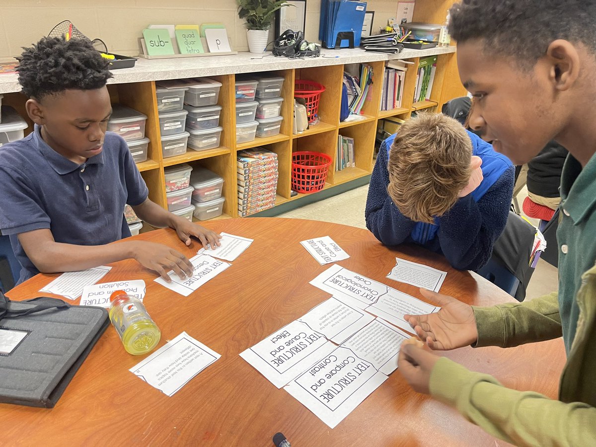 ramonajsavell's tweet photo. Identifying text structure #dicksontigers #mcpss #erdickson https://t.co/yRjpwZ9jUm