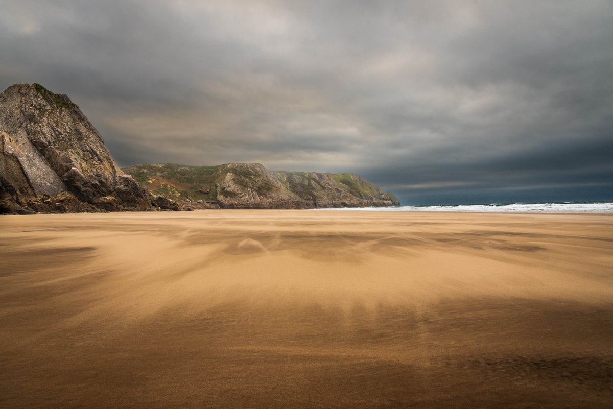 A beautiful beach in the Gower Peninsula Wales

#Wales #Gowerpeninsula #landscapephotography