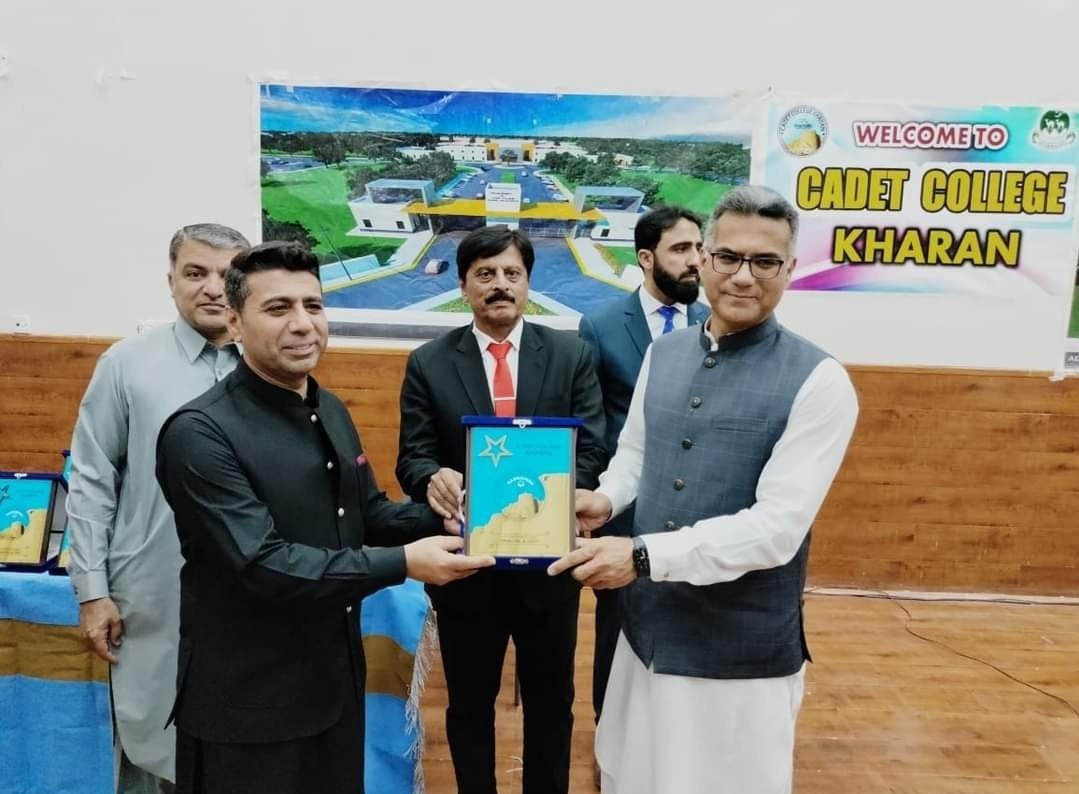 MajidBuhair's tweet photo. #ServeYourPeople
C.S Bln visted Kharn &amp; innaugurtd the folwing schems on behalf of CM
1. Kharn Cadet Colg 
2. Women Hostl 4 students of Uni Sub-Campus Kharan.
3. TTC Kharan.
These projects will play a crucial role in promotion of quality gen &amp; tech Edn in kkarn.
@cs_balochistan https://t.co/2wOz9SJSCC