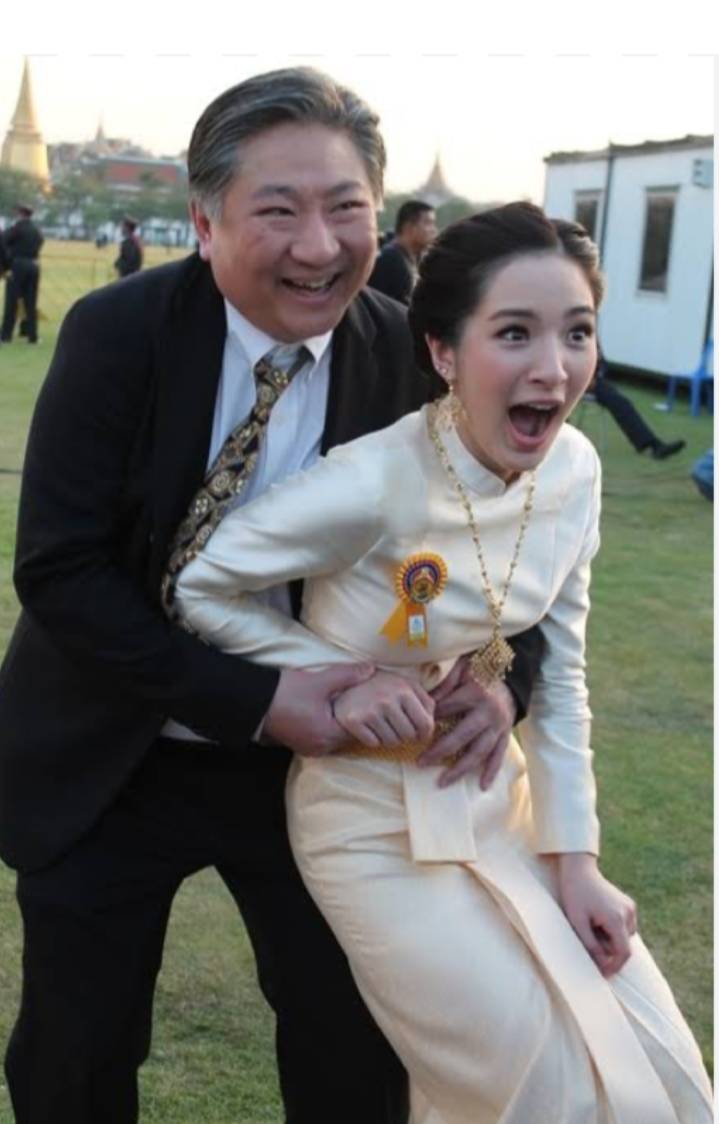 Kowasu3's tweet photo. @Daradar31504738 ประวัติอีดอกนี่ไม่ธรรมดาหรอกเรื่อง��หี้ยๆเลวๆมันผ่านมาหมดล่ะดูภาพมันกับพ่อมันสิ คนเลวๆชั่วๆมันทำได้ทั้งนันล่ะ แล้วแต่มันจะสร้างยังไงเท่านั้น ดารากะหรี่สลิ่มสันดานมันจะเหี้ยยังงี้ทุกตัวล่ะดูเอา #กะหรี่สลิ่ม #ดาราสลิ่ม #สลิ่มคนส่วนน้อย #หีแดกงบ #อีดอก https://t.co/mLJHqOb61E