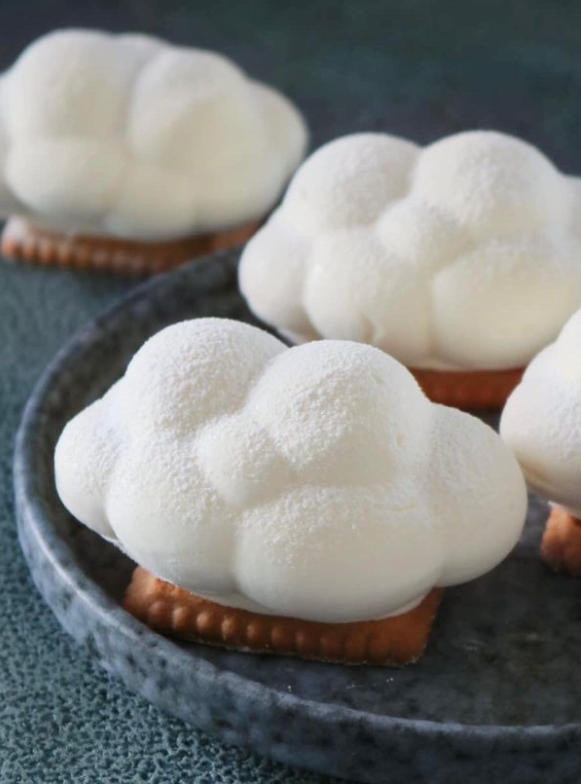 daily_dolce's tweet image. Fluffy cloud cheesecake by maru_0826