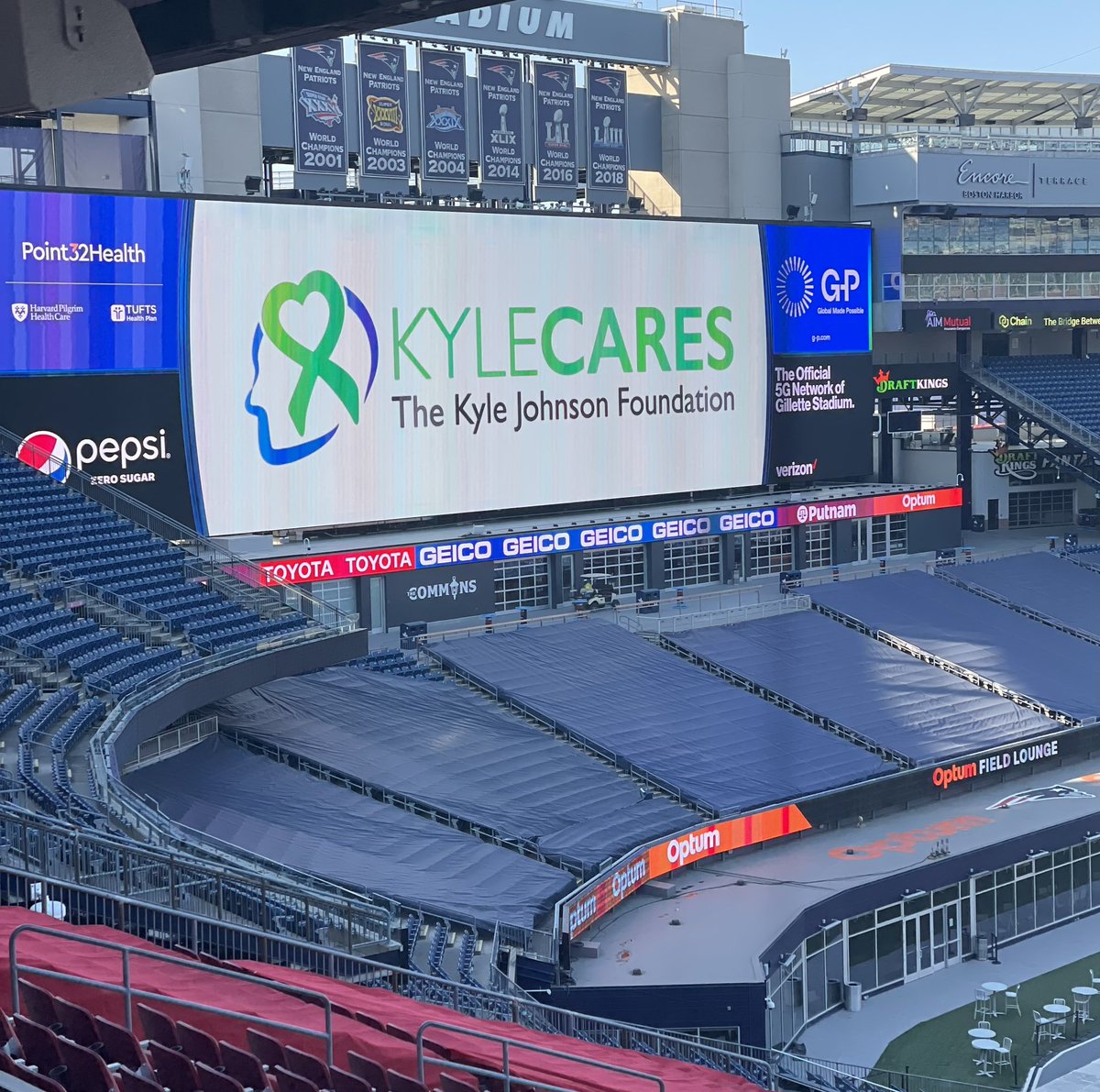 EB_Guidance's tweet photo. Thank you to the KyleCares Foundation for inviting our students to participate in the first ever #KyleCares Conference! #MentalHealthAwareness #VikingPride @bill_klements @EBPS_District  @Patriots https://t.co/qOTQkW6s8c