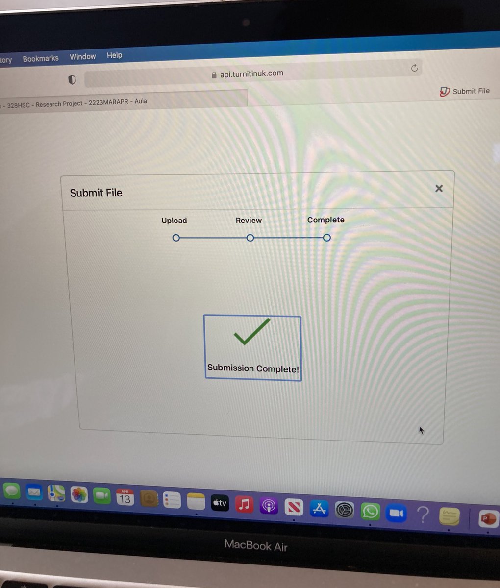 Imogen Rowe tweet media