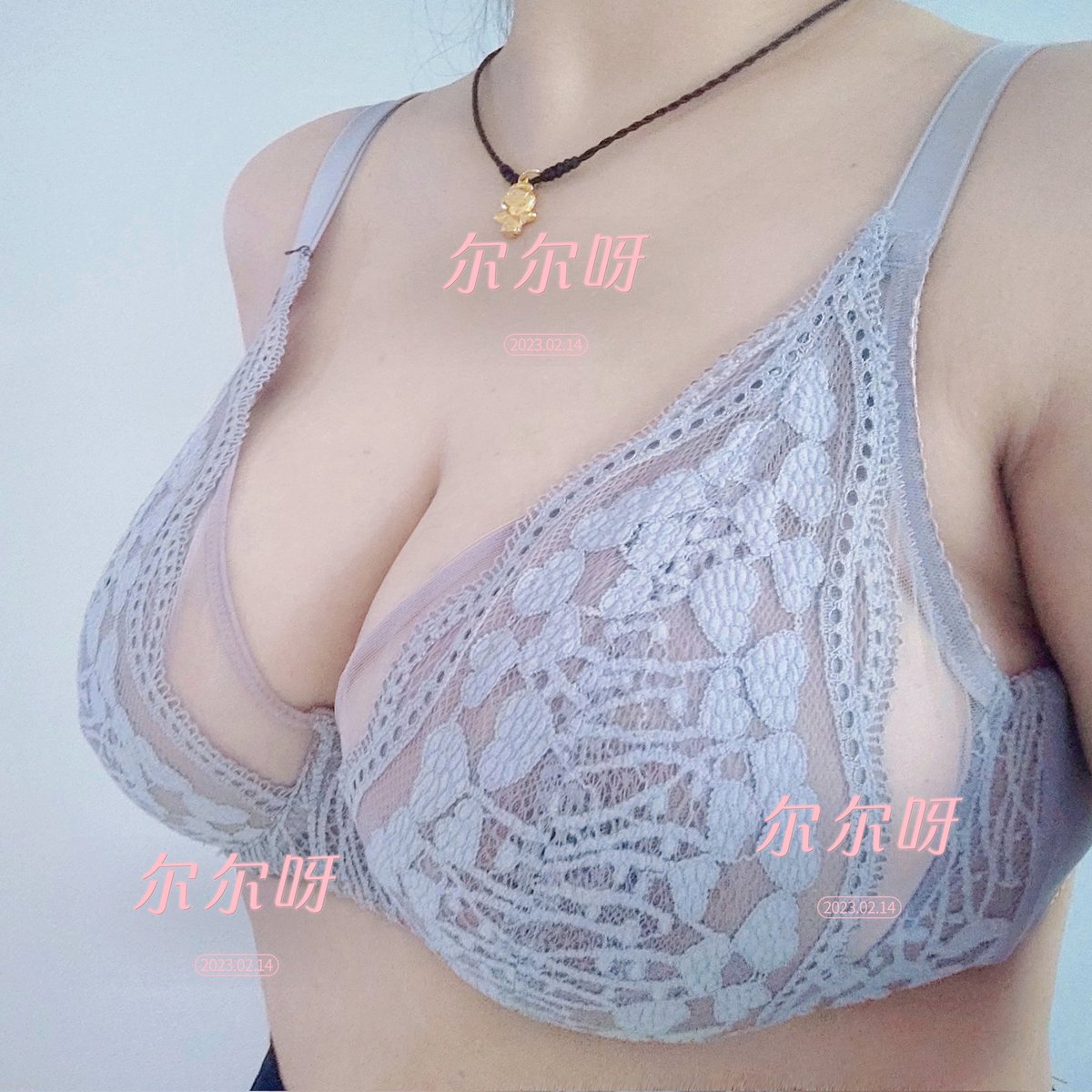 Sumor73283685's tweet photo. 好像好久没更新了吧…
#巨乳 #大胸妹 #大奶 #奶子 #奶头 #揉奶 #反差投稿 #情趣诱惑 #大胸 #投稿 #微胖 #乳摇 #乳头 #女菩萨 #男菩萨 #乳交 #骚货 https://t.co/UOapqe9KUi