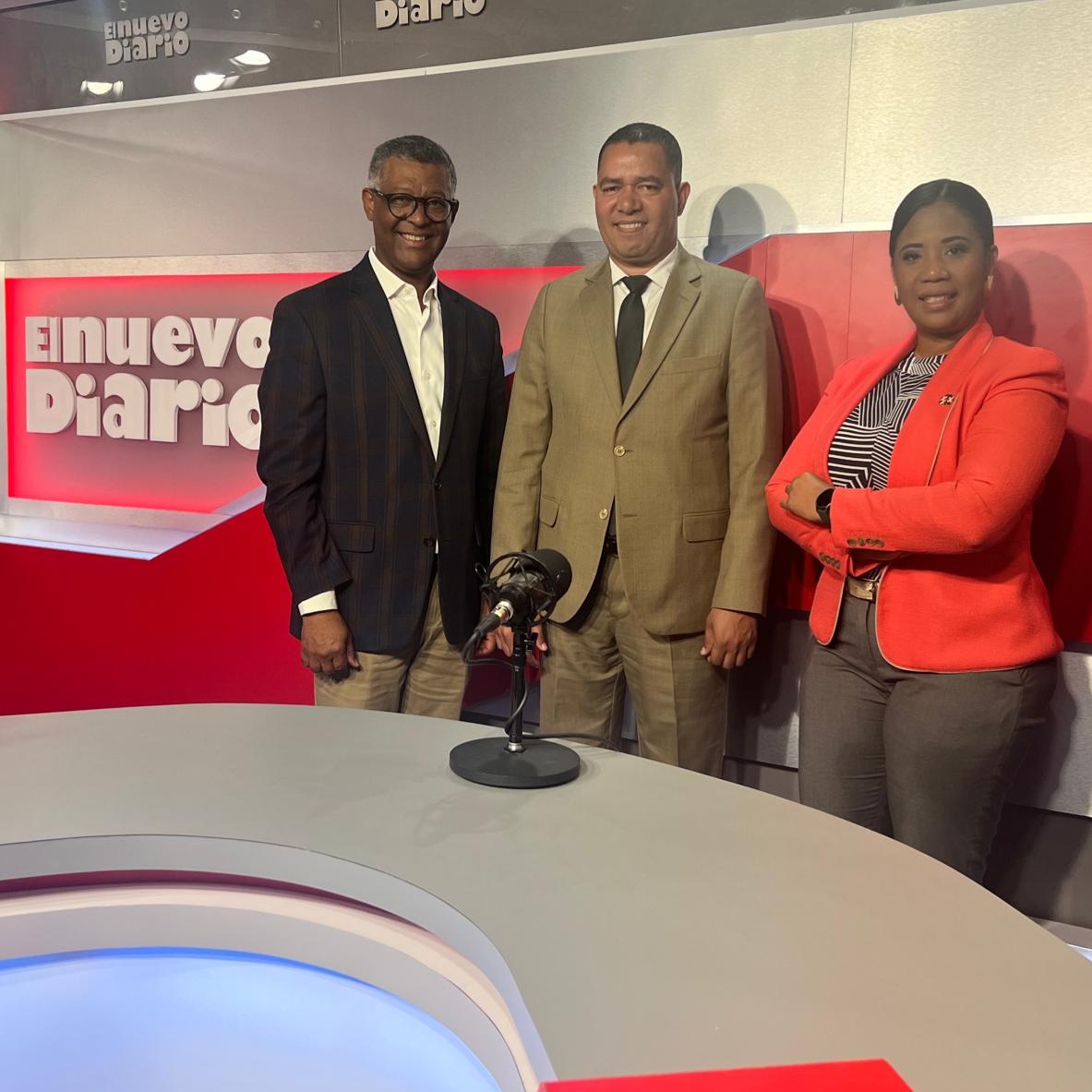 com_estrategico's tweet photo. Nuestro invitado de está semana fue el Lic. Jhonny Aristy, Presidente de la Asociación Dominicana de Abogados (ADOMA). 

Les esperamos la próxima semana en nuestro programa Comentario Estratégico.

#comentarioestrategico #entrevistacentral #adoma @jhonnyaristy @JesusColonAr https://t.co/17Oy8jpDIh
