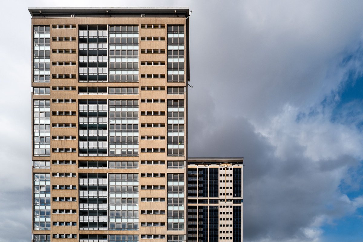 GavinRossPhoto's tweet photo. Double Vision - Glasgow, April 2023. #doublevision #Leica #LeicaQ2 #PhotographyIsArt #highflats #Skyscraper https://t.co/5enVIC5YM7