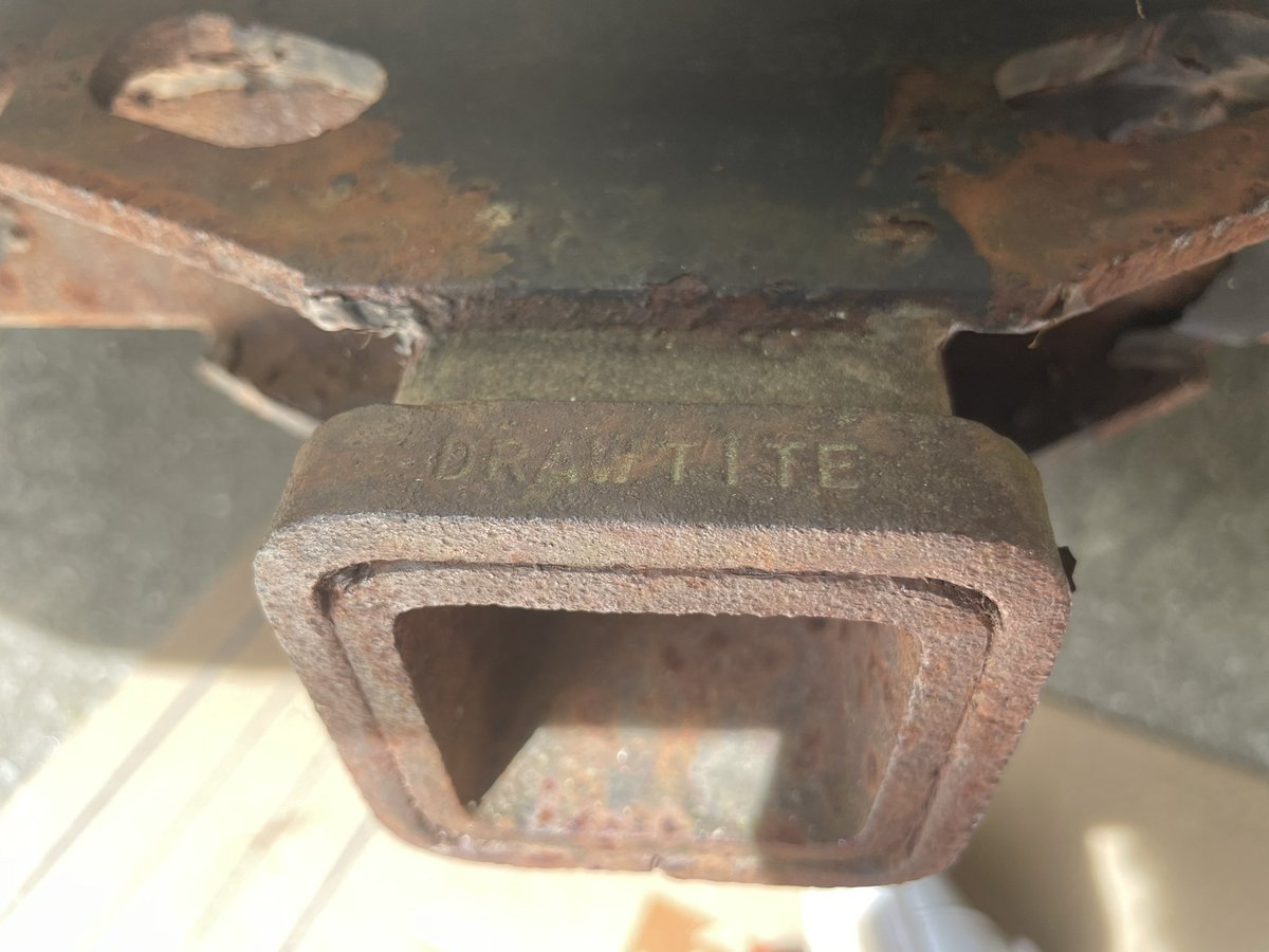 JonathanNSnyder's tweet photo. @DrawTiteHitches I’m refurbishing the hitch on my 89 Grand Wagoneer - can I get a couple new stickers? https://t.co/fkEb38RD35