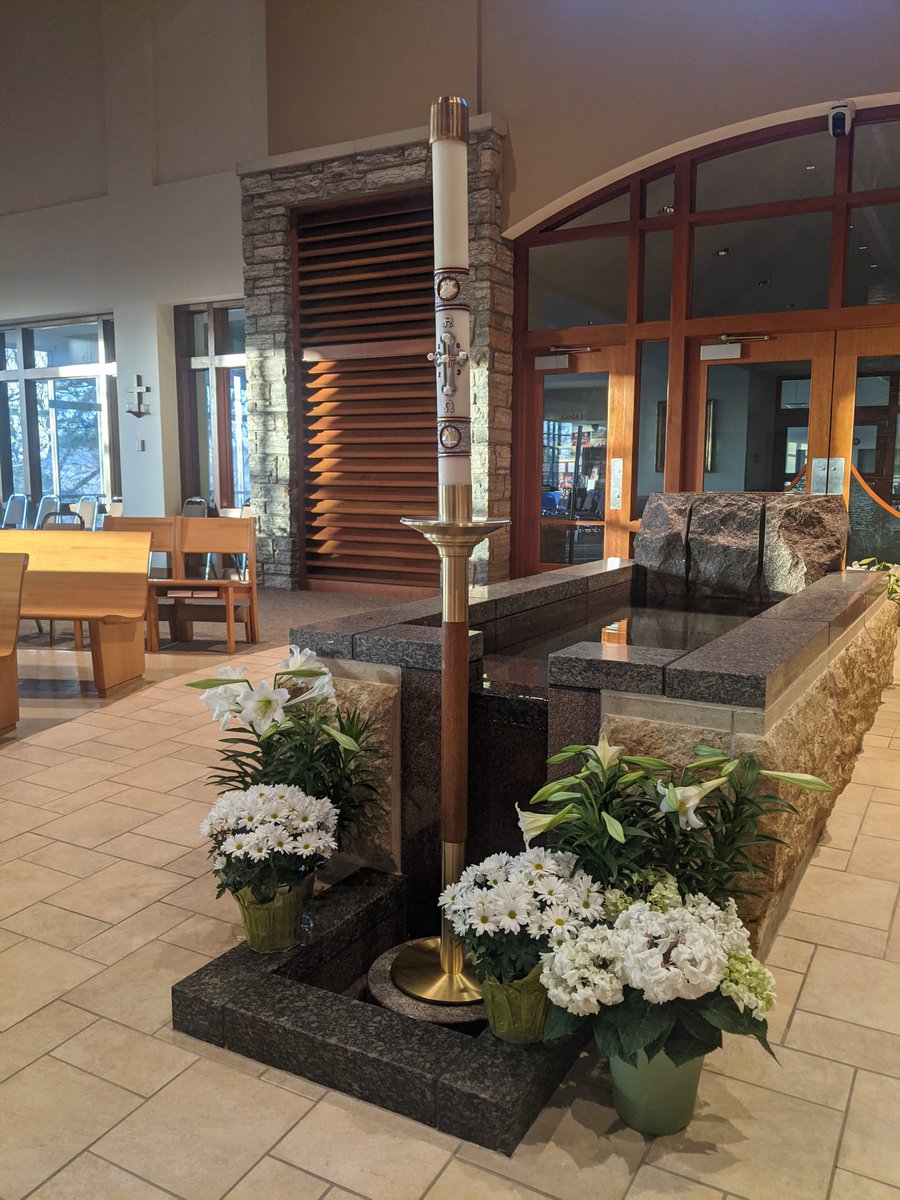 StPetersMendota's tweet photo. Our Environment Team did it again!  They created a solemn, prayerful worship space during the season of Lent and have now helped us all feel the joy of the Easter season with the beautiful flowers throughout the church.  Thank you for all you do! https://t.co/vI3UKNAW6i