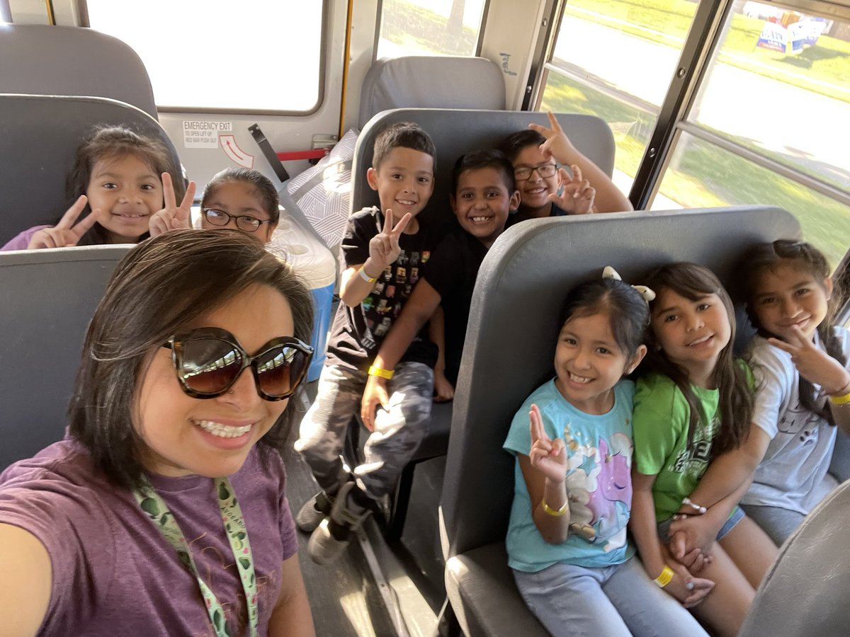 Sra_Wade's tweet photo. Field Trip Day! Learning about Science &amp; Technology! Let’s Go! #christienation #SraWade2nd https://t.co/EHTzkazXvr