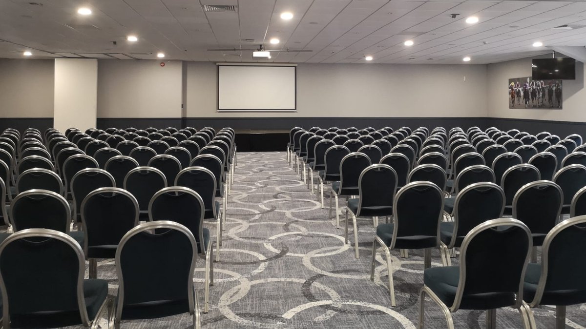 Thank you to all those who came to our first FAM trip of the season and to see the newly refurbished Pavilion Suite <a href="/LingfieldPark/">Lingfield Park</a> Racecourse Surrey. More on this incredibly versatile space perfect for your #conference2023 #summer2023 party or exhibition:
your-venue.co.uk/industry-news/…