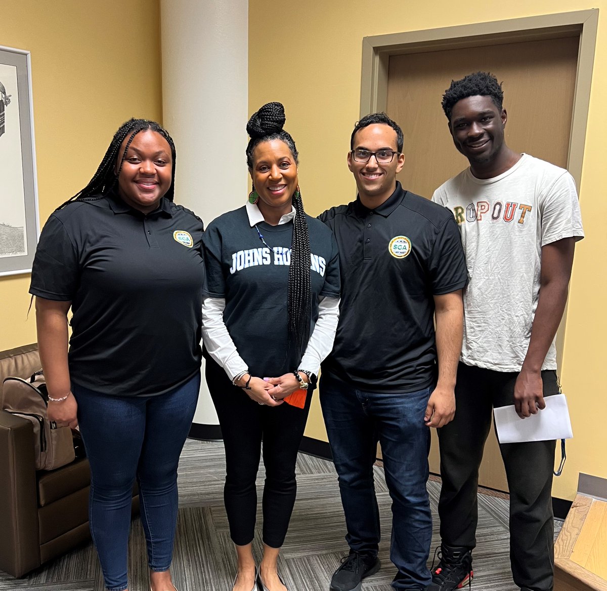 HopkinsEngineer's tweet image. Diversity Program Manager Stacey Marks visited Xavier to deliver the SGA's monthly Diversity Talk, offering advice on overcoming barriers that impede students from #HBCUs from attending grad school... and sharing details about EHOP! #BlackandSTEM #HBCUSTEM
ehop.jhu.edu