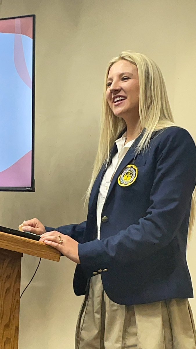 HannahLittle's tweet photo. Another day of phenomenal Senior Symposium! #classof2023 #seniorcapstoneproject @thewebbschool https://t.co/avPxcp4tHV