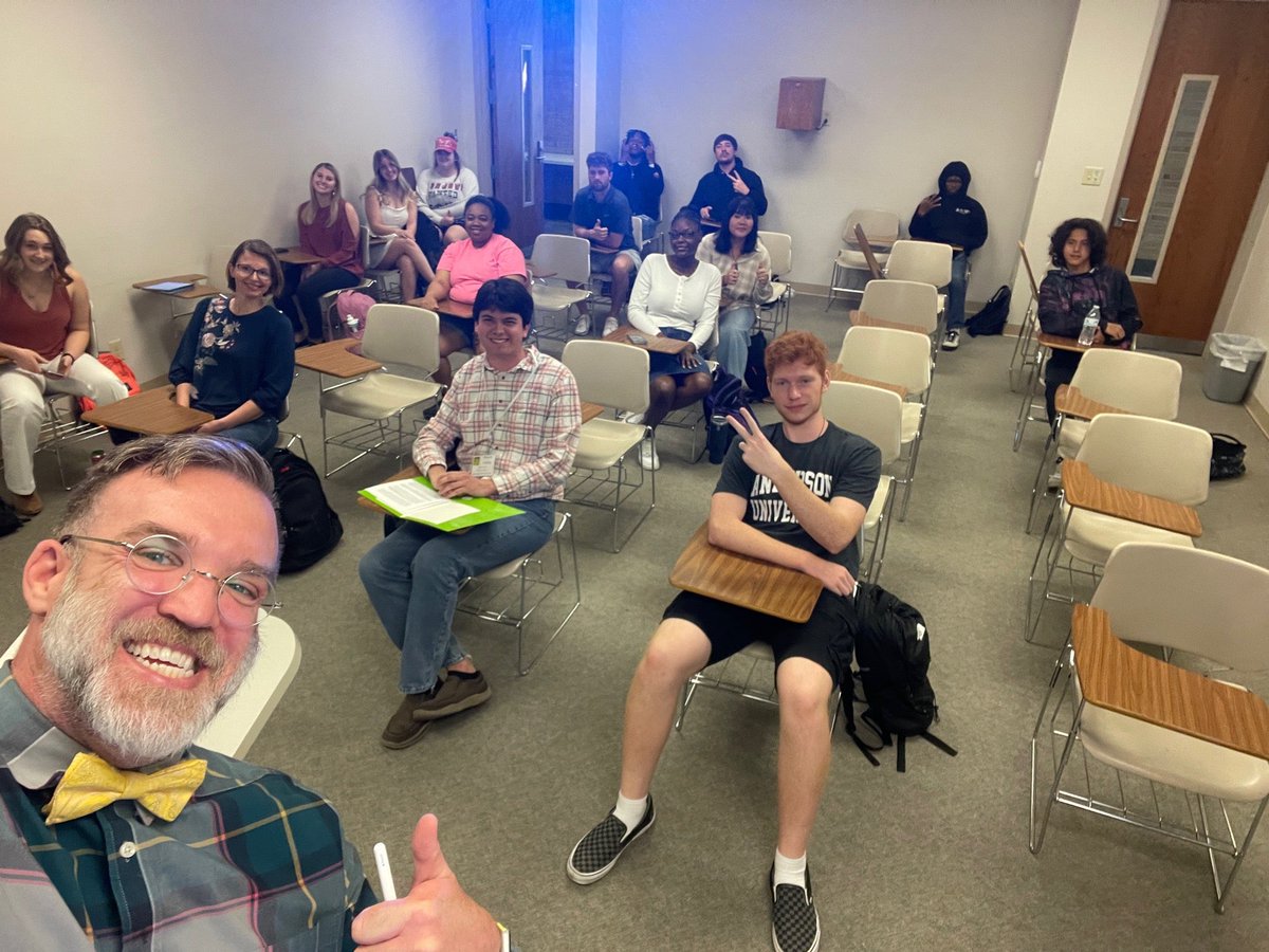 BenRisinger's tweet photo. Good day to hear commemorative speeches from Comm 1000. Proud of the students, doing well and trying. #collegeiscool (@ Hartung Hall in Anderson, IN) https://t.co/TDTV5GyPrI https://t.co/5sPI9FqezC