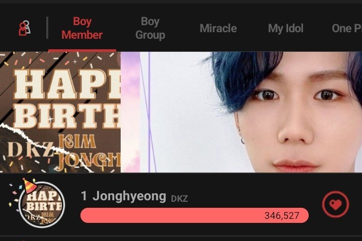 bannerDKZ's tweet photo. Jonghyeong ranked 1st on todays choeaedol boy member, but the banner broke the last minute, we again remind aris to please do not break the banner and please be guided to use free/original photoframe when posting photos &amp; GIF's Thank you🤍 https://t.co/udChx51NoZ
