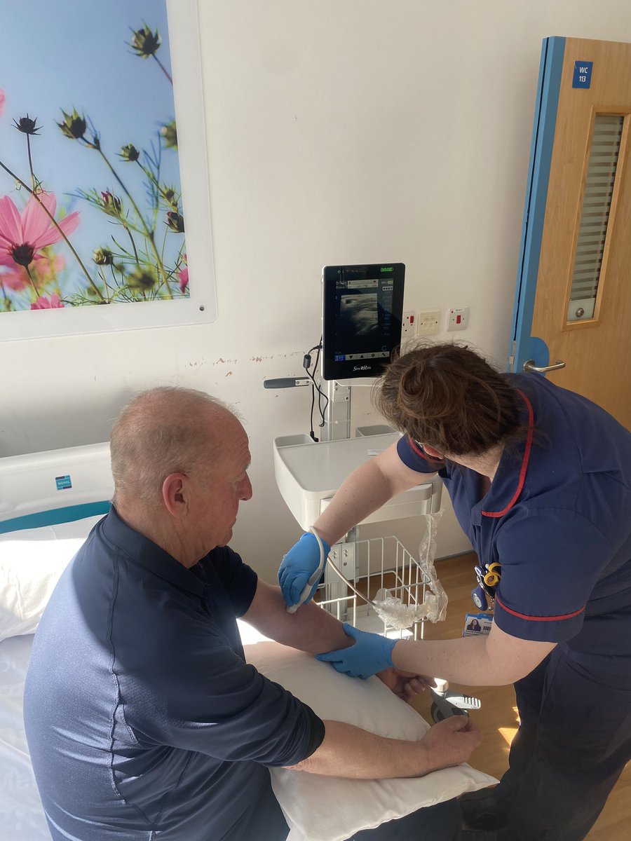 jennyloumilner's tweet photo. It’s arrived!!! Thank you to Jon, one of our long standing patients who generously contributed towards buying our ultrasound machine, meaning that we can find difficult veins easier! Here he is having the first go  @charity_shc @kimorchard7 @WessexBMTCT @saraloumain https://t.co/CBihgr8cEX