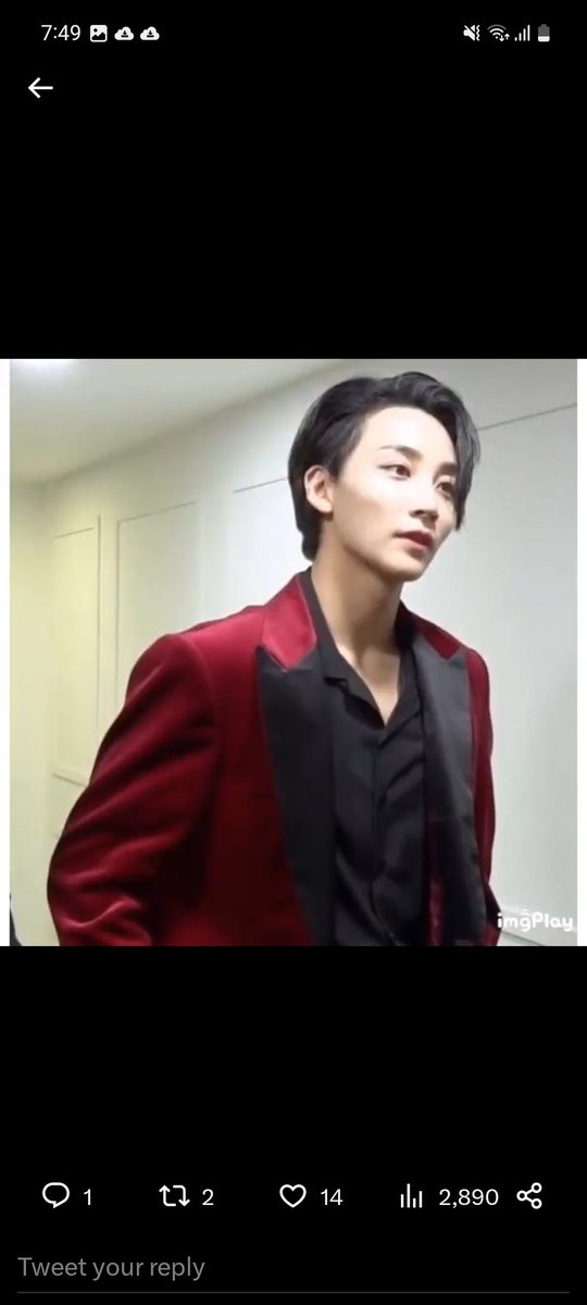 kihtiddies's tweet photo. @jjint0nik I- ........lemme go drown myself in holy water my thoughts be going wild https://t.co/bcMdWrOcPN