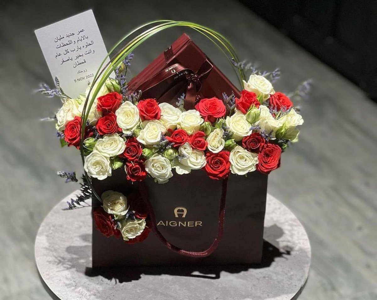 gifts_80's tweet photo. @gorgeous4ew #منسق_هدايا▁  Gift 🎁
متسوق شخصي ▁Shopper 🏃
ننسق هديتك بكل حب ونوصلها لمن تحب 
وتساب 0552979780

نهتم بادق التفاصيل
نتسوق من جميع البراندات العالمية والمحليه في الرياض https://t.co/iIS9GjjNo7