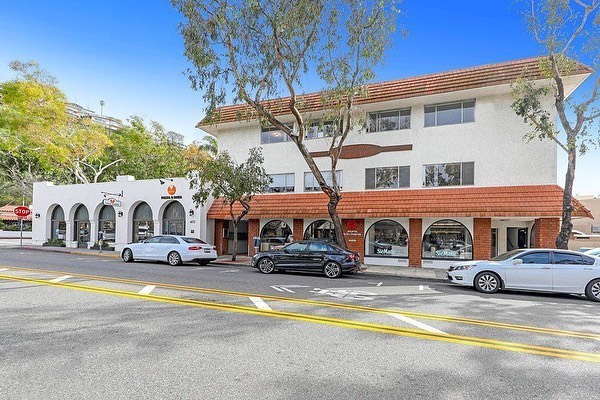 Set up your office in the heart of Laguna Beach at 465 Forest Ave. Suite H is a prime 500 sq ft office space which includes a private bathroom with shower, designated parking, views of downtown, corner suite on the top floor, and elevator access. #officerental #lagunabeach