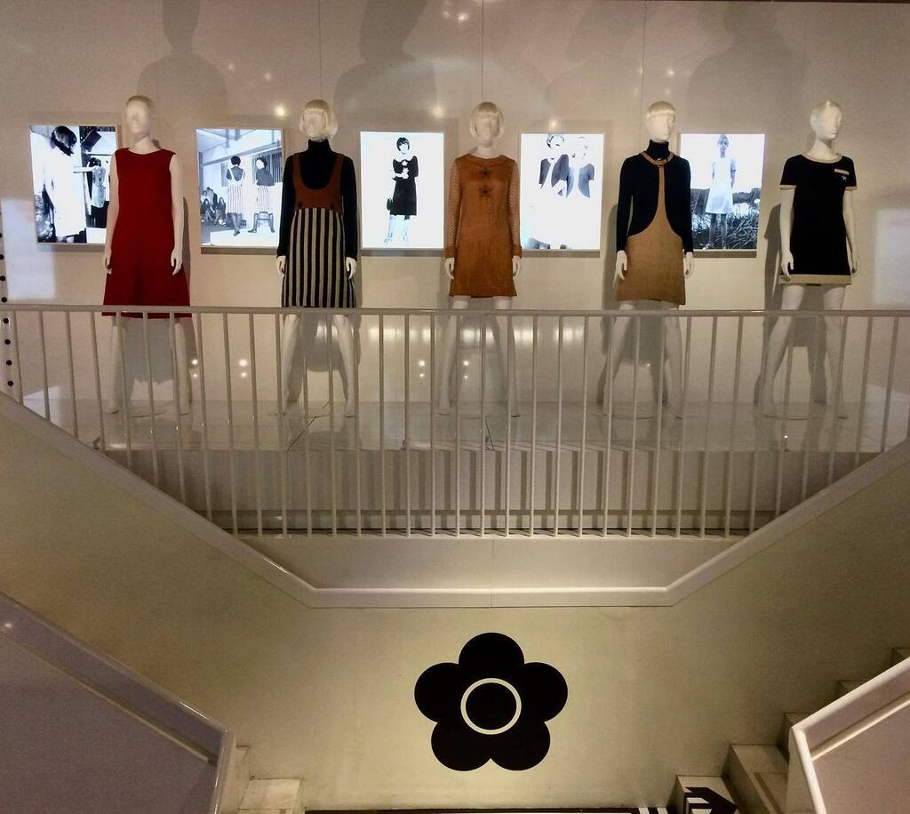 onebrowncow's tweet photo. RIP Mary Quant 

Another great British fashion designer gone but her creations and style continue to be worn and inspire.

Credited with designing the mini skirt that helped to define the 1960s and epitomise the newly liberated woman with a style all of … https://t.co/pKgWqhIbEK https://t.co/mgMHmcLUBo