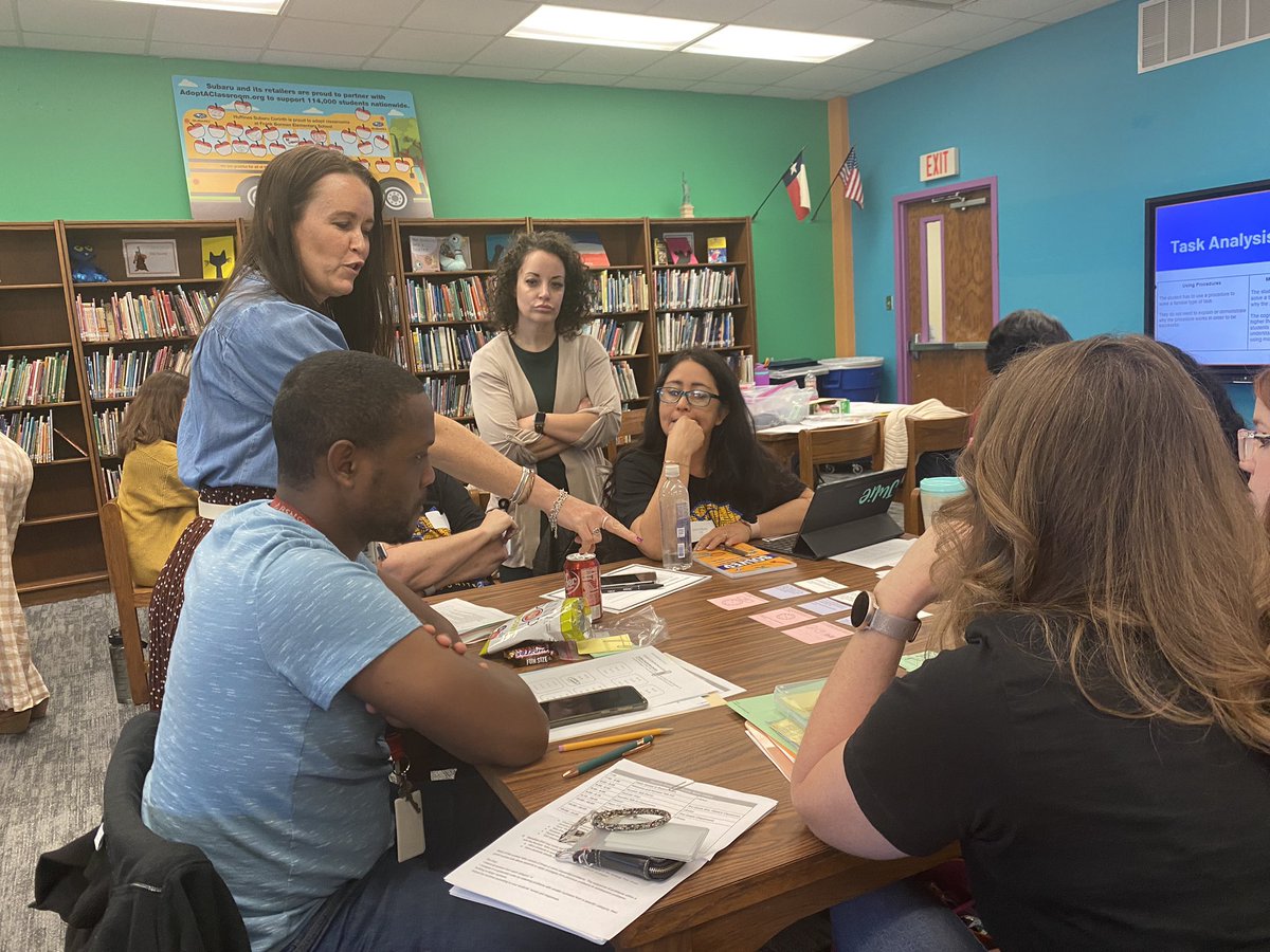 Linda Tucker tweet media