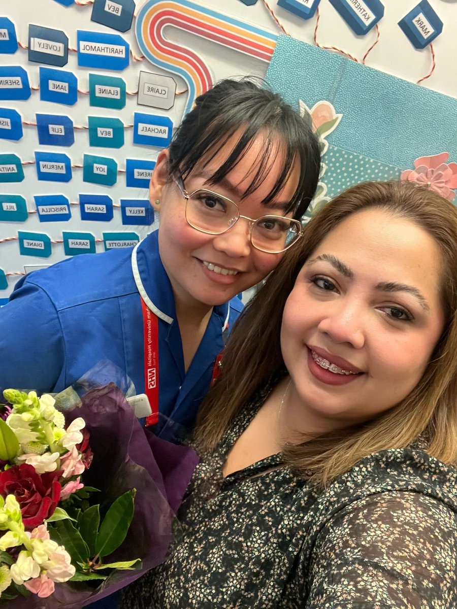 M. Reina Thomson tweet media