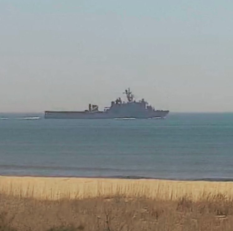 WarshipCam's tweet photo. USS Carter Hall (LSD 50) dock landing ship leaving Little Creek, Virginia - April 13, 2023 #usscarterhall #lsd50

SRC: webcam https://t.co/nGg7WMdowa