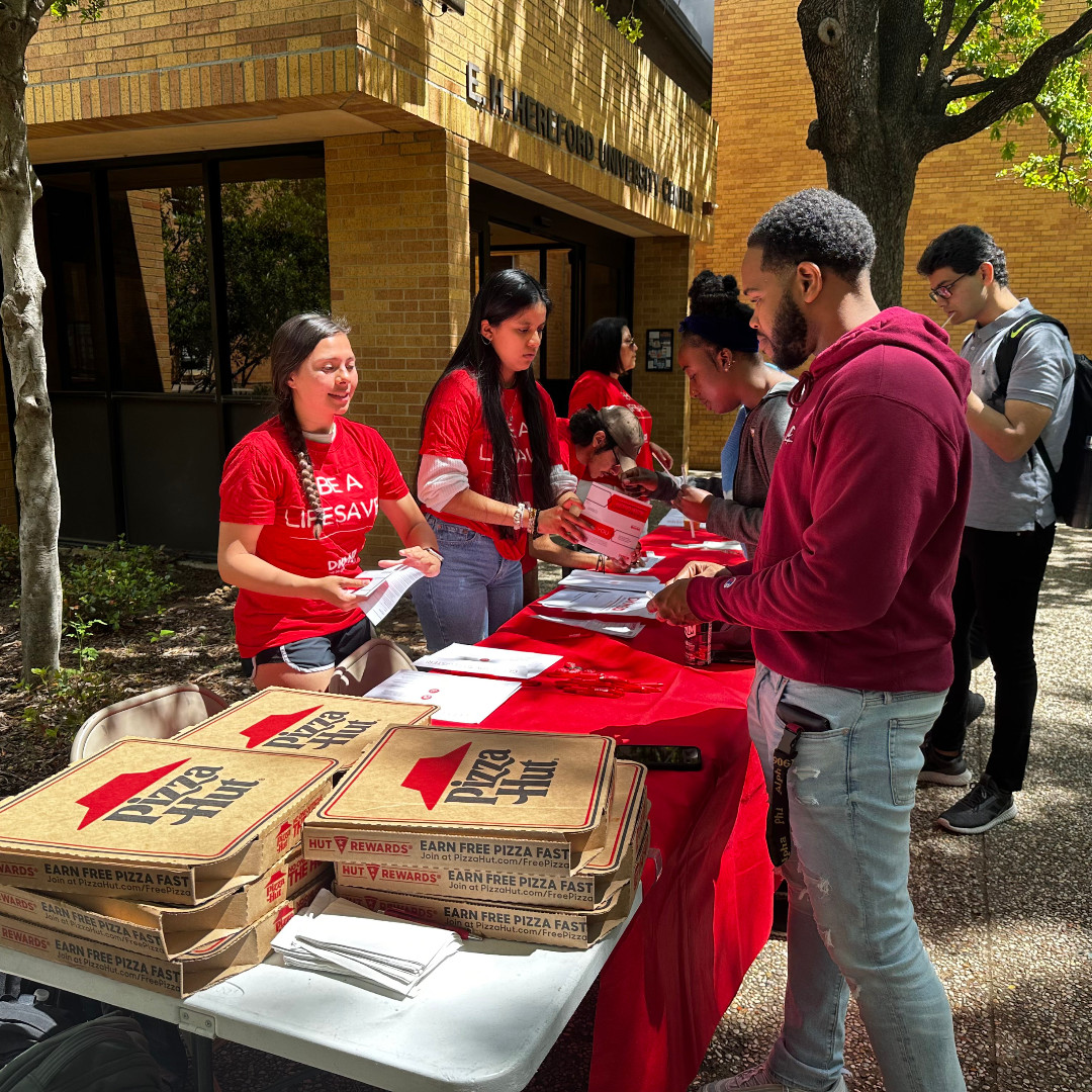 UTASHRM's tweet photo. We are excited to share that our DKMS drive held on April 10th and 11th was a success! We received a total of 174 cheek swabs. We extend our sincere thanks to all the dedicated volunteers and generous donors who made this achievement possible. https://t.co/AP6XFTIi5X
