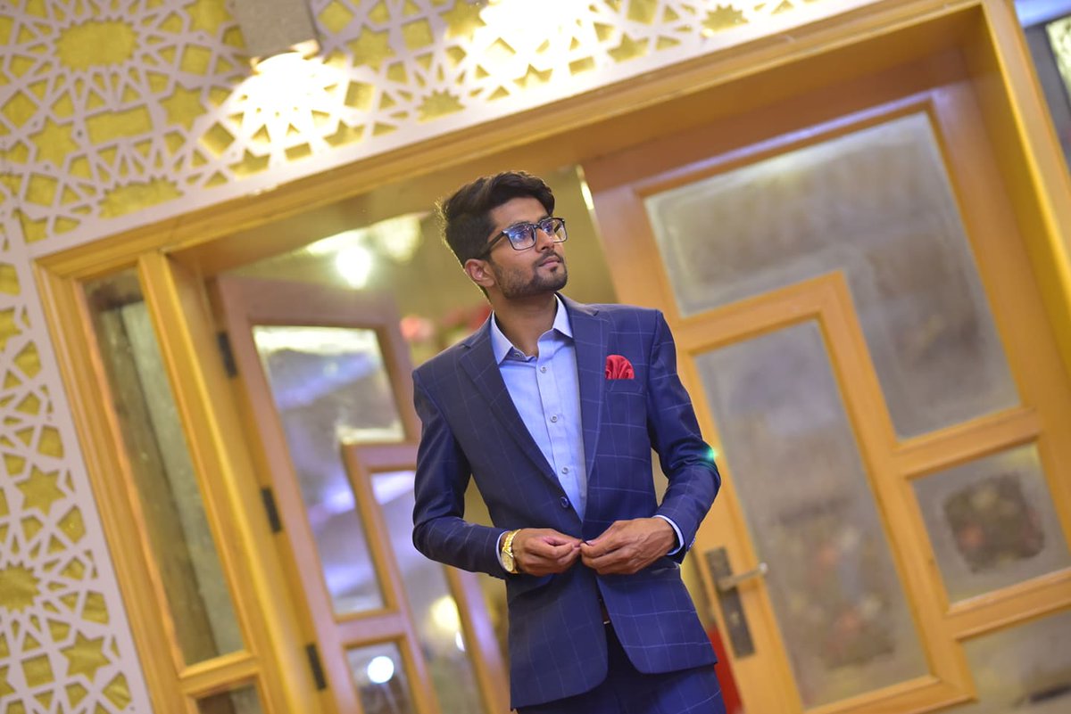 AliShafaat001's tweet image. Qt with blue outfit.
#2k19